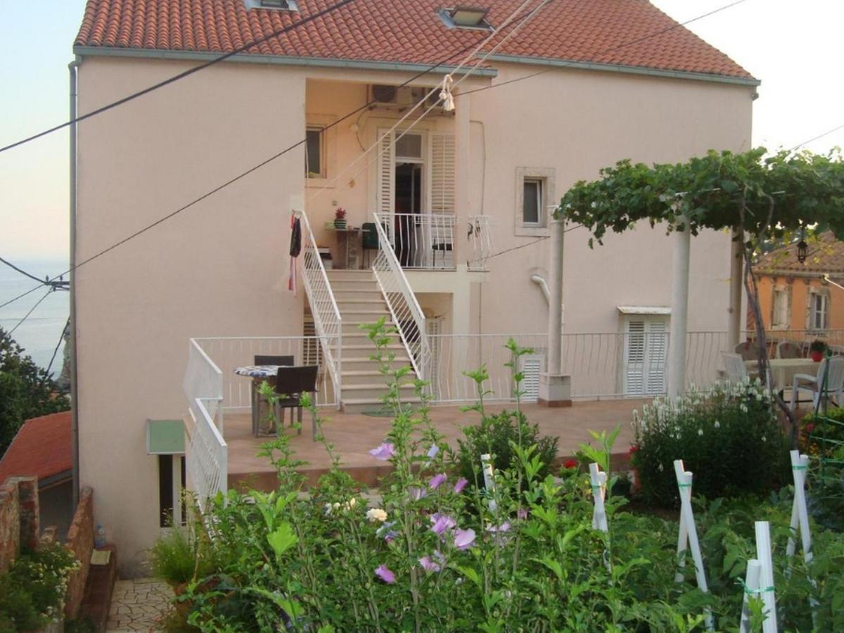 Rina - Old Town Apartamento *